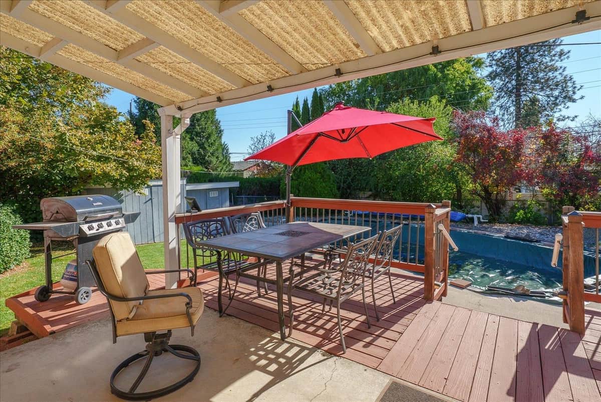 2633 W Woodside Ave thumbnail 40
