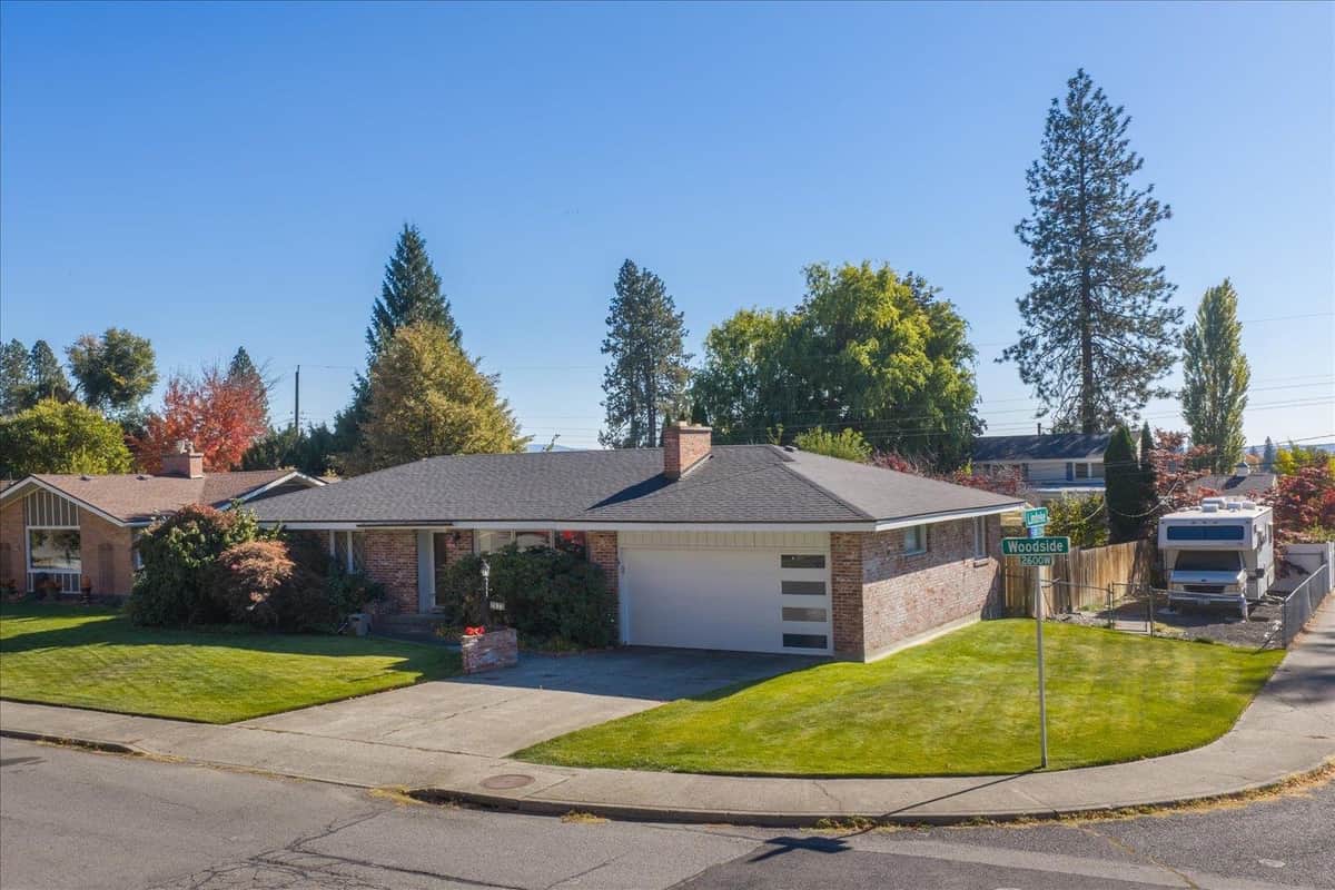 2633 W Woodside Ave thumbnail 45