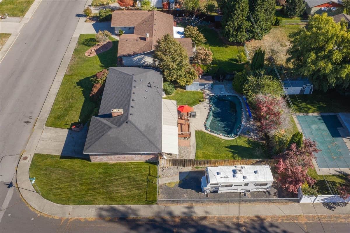 2633 W Woodside Ave thumbnail 47