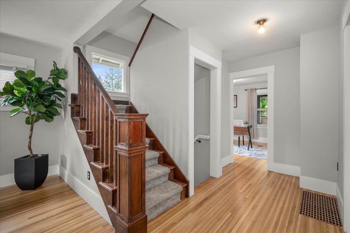 42 W 23rd Ave thumbnail 20