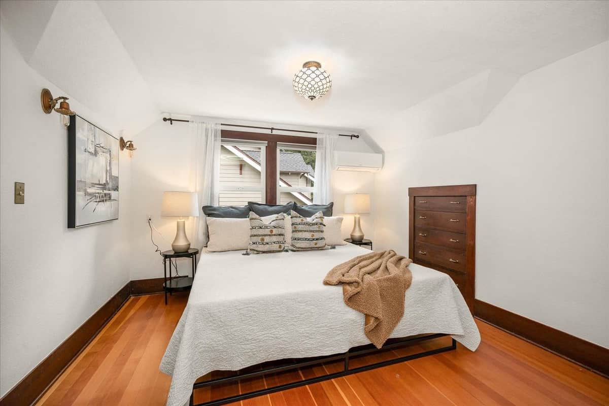 42 W 23rd Ave thumbnail 23