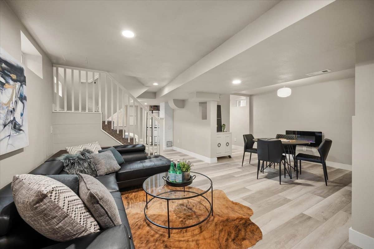 42 W 23rd Ave thumbnail 29
