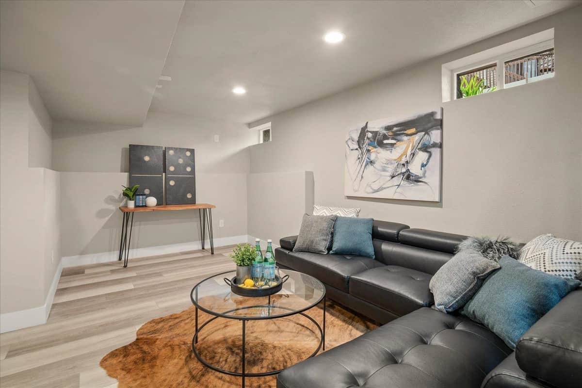 42 W 23rd Ave thumbnail 31