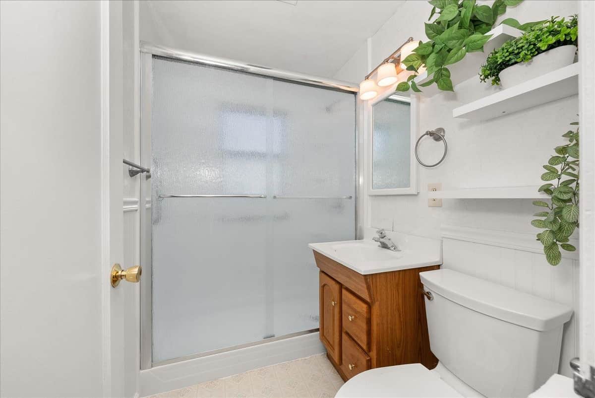104 W FRANKLIN Ct thumbnail 5