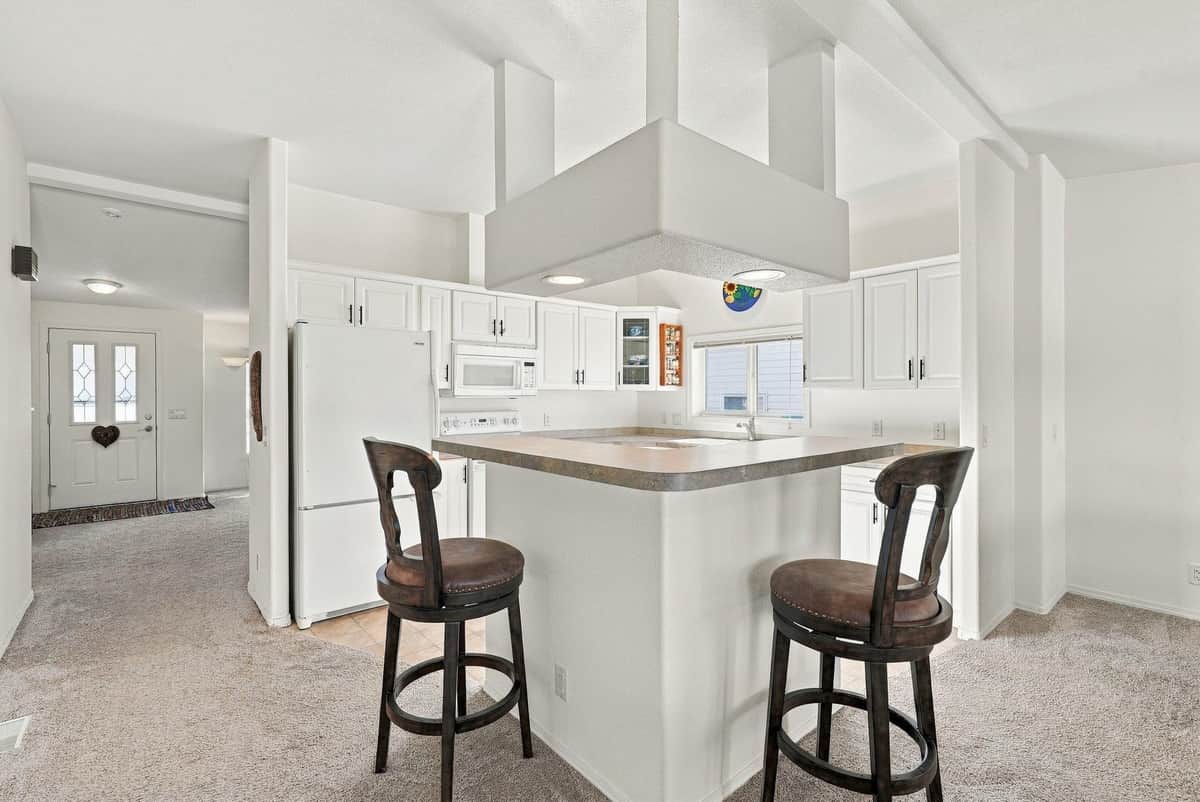 10425 N MAXIMILIAN Ln thumbnail 13