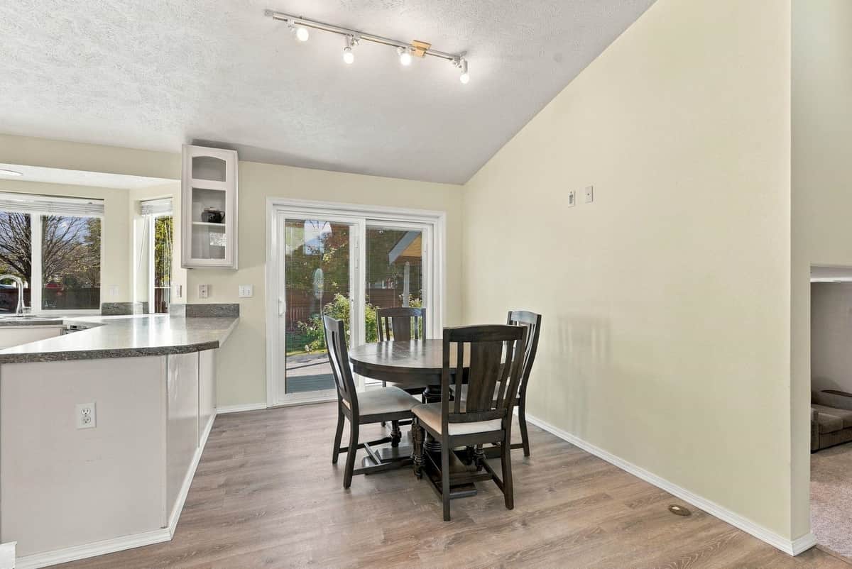 23918 E Maxwell Dr thumbnail 6
