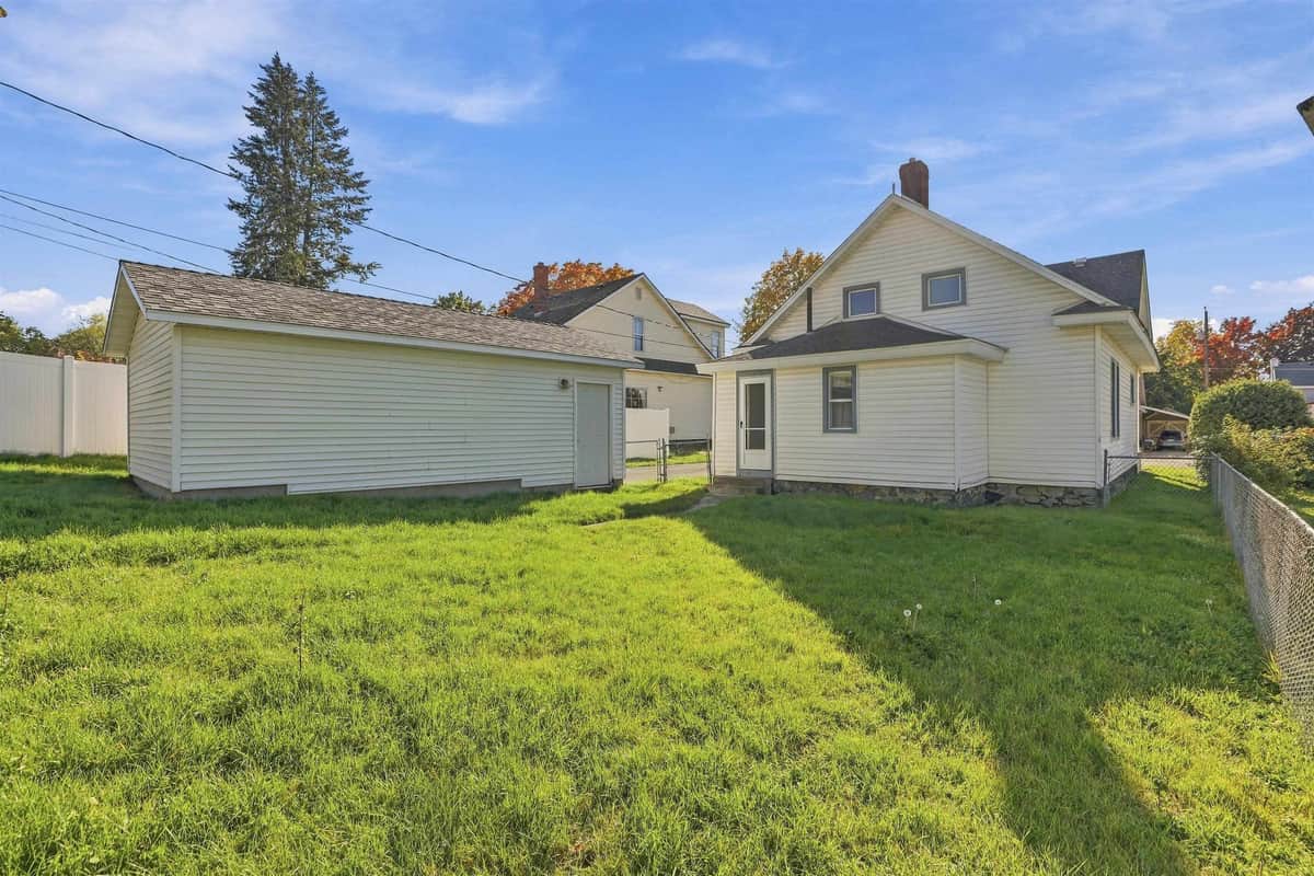 1808 W Spofford Ave thumbnail 16