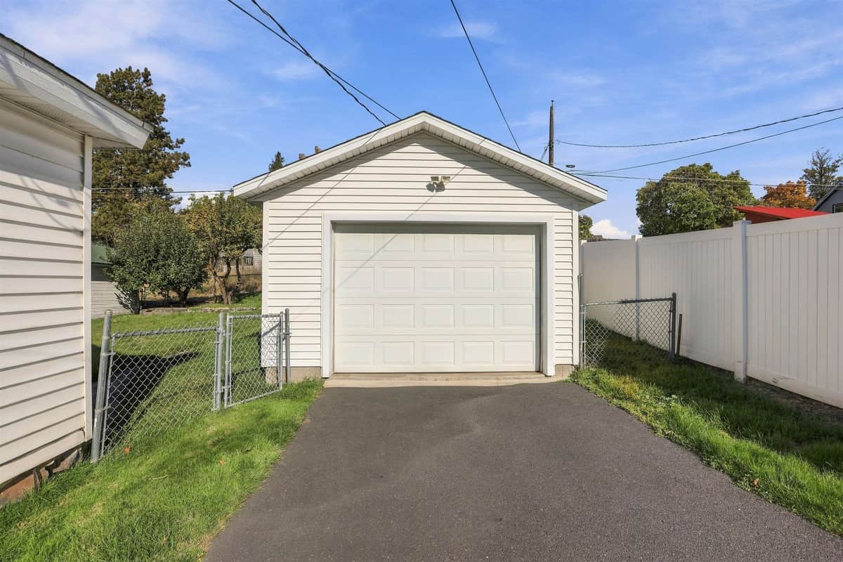 1808 W Spofford Ave thumbnail 17