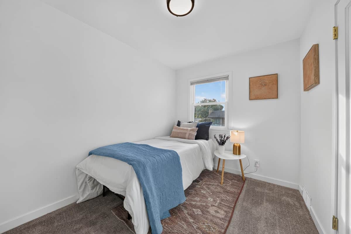 5704 N F St thumbnail 18
