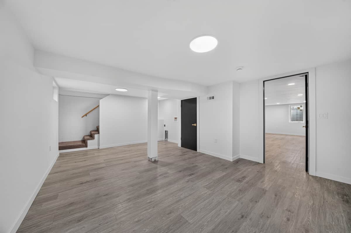 5704 N F St thumbnail 31