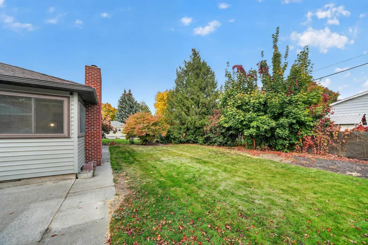 5704 N F St thumbnail 43