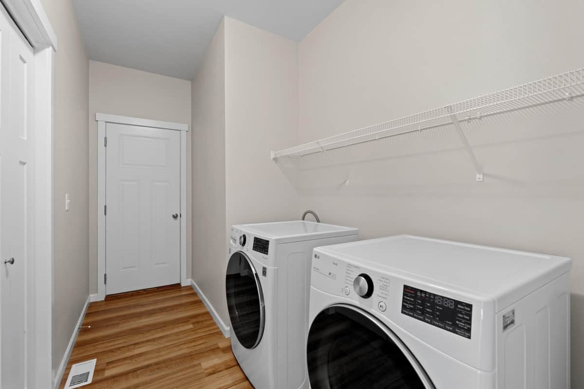 2905 S Custer Ln thumbnail 18