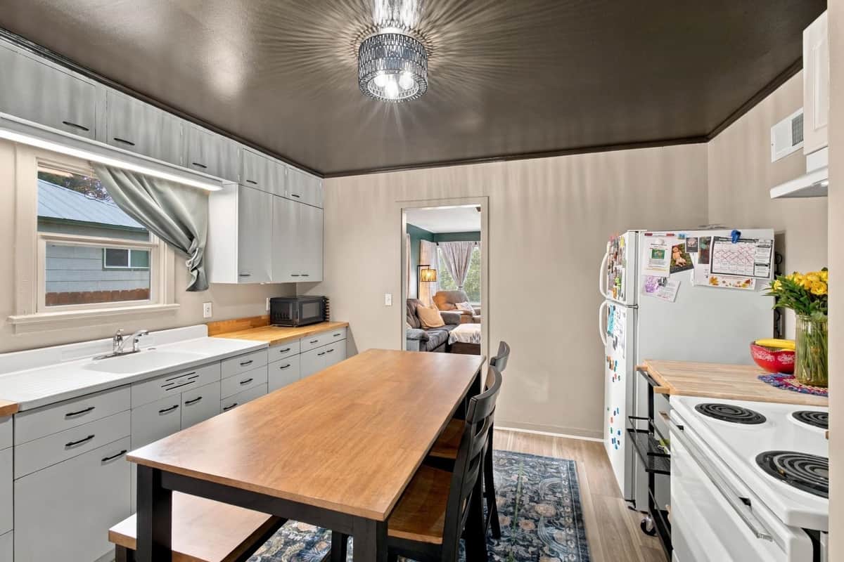 475 S Oak St thumbnail 10
