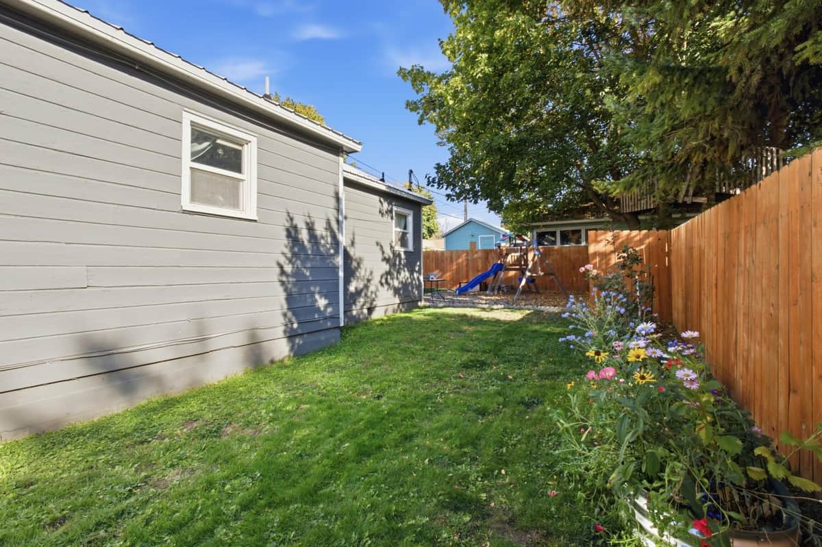 475 S Oak St thumbnail 18