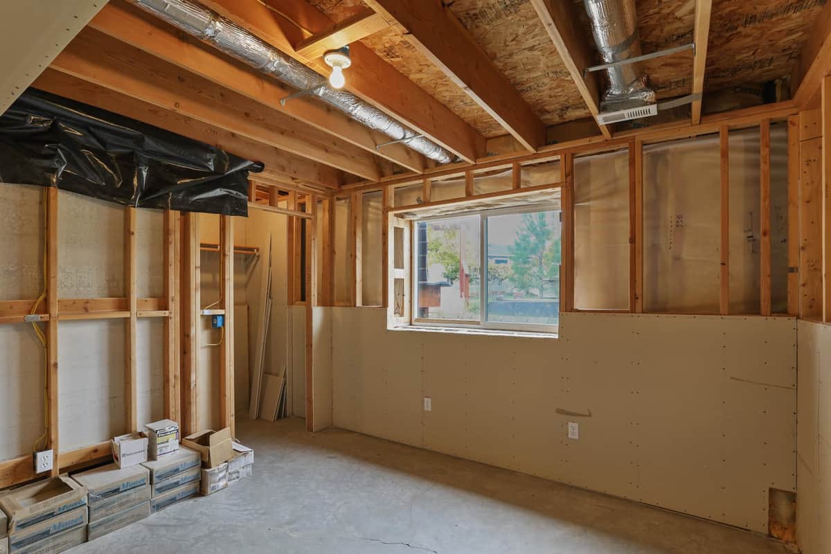 2820 W Hawthorne Rd thumbnail 23