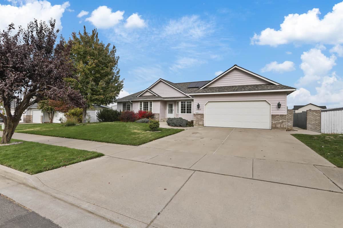 2820 W Hawthorne Rd thumbnail 31