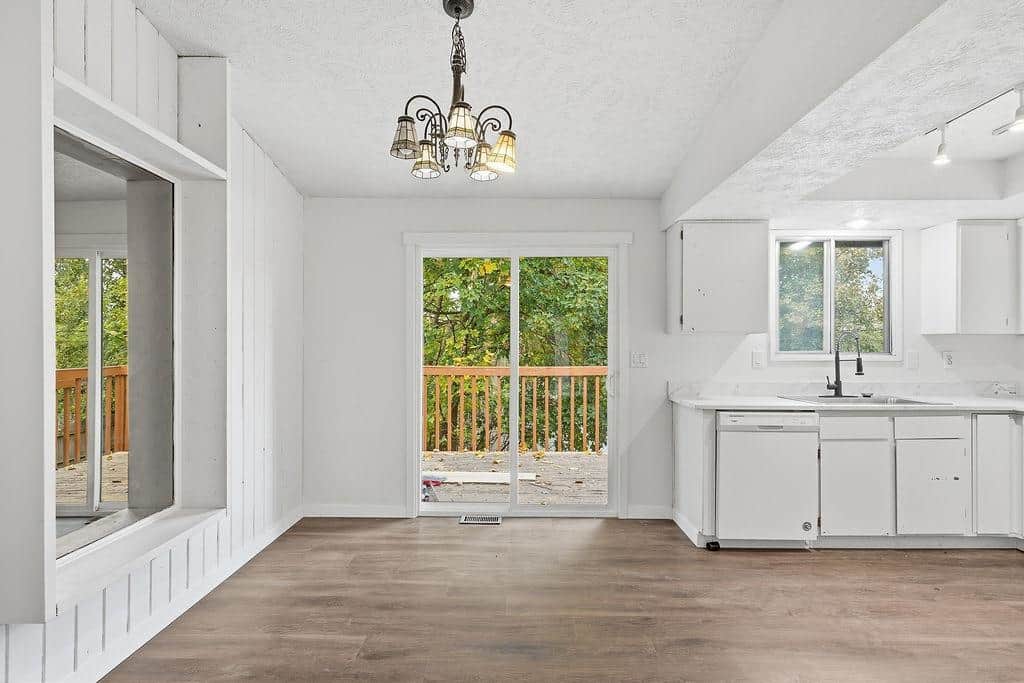 322 W 20TH Ave thumbnail 11