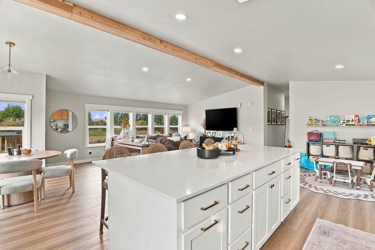 5519 S Chapman Rd thumbnail 4