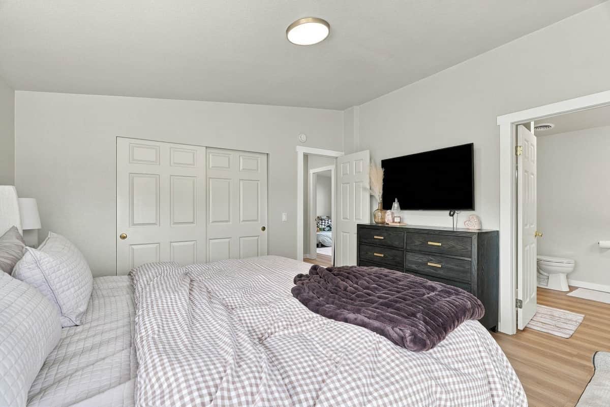 5519 S Chapman Rd thumbnail 14