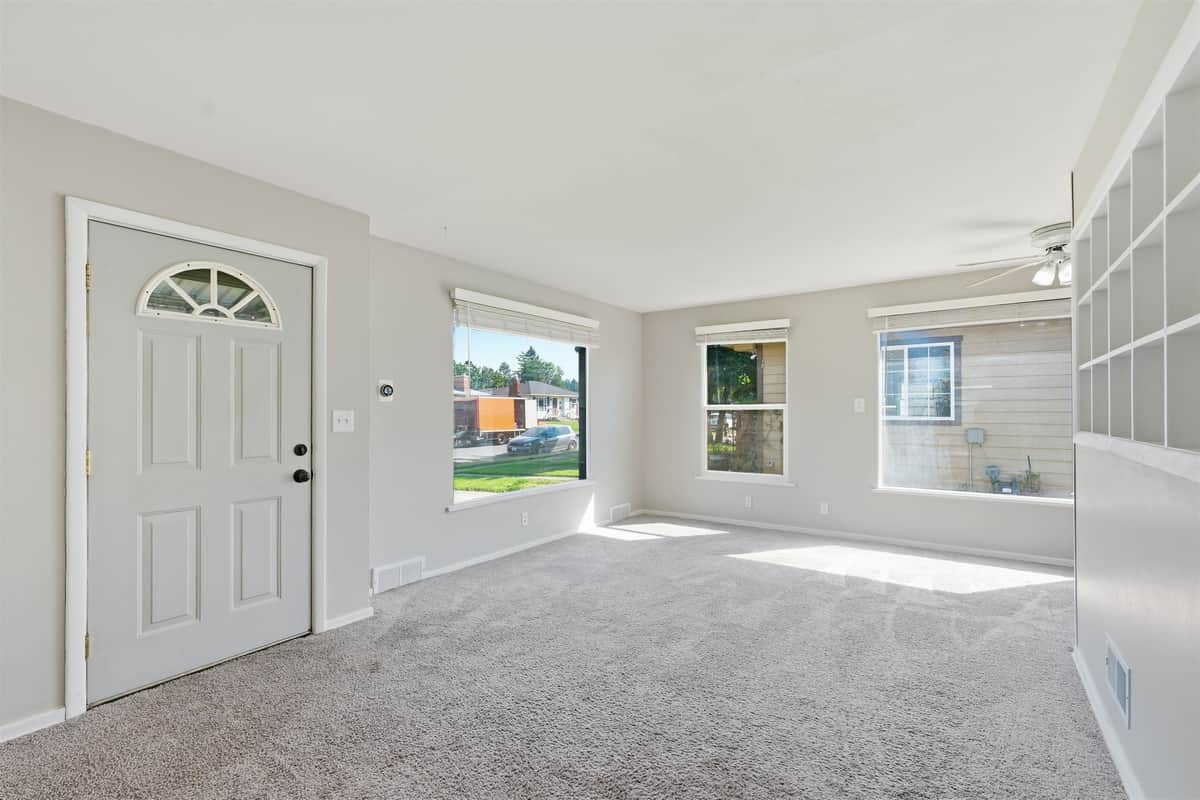 3823 W Princeton Ave thumbnail 6