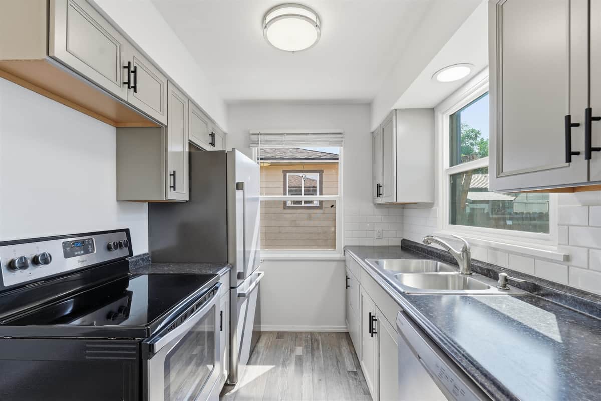 3823 W Princeton Ave thumbnail 11