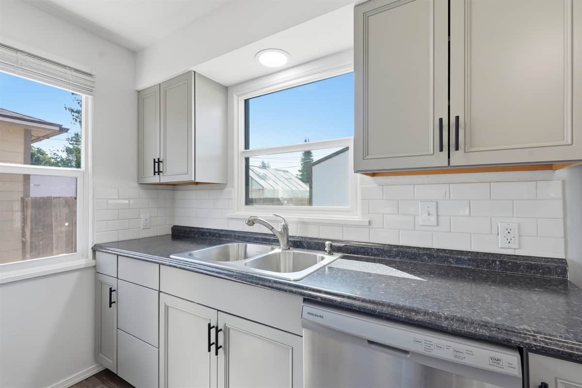3823 W Princeton Ave thumbnail 13