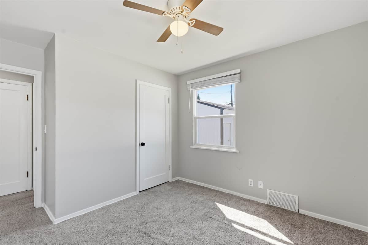 3823 W Princeton Ave thumbnail 17