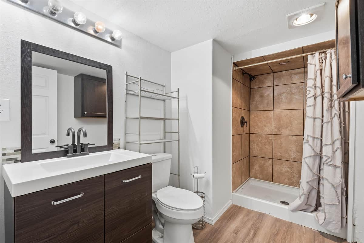 3823 W Princeton Ave thumbnail 25