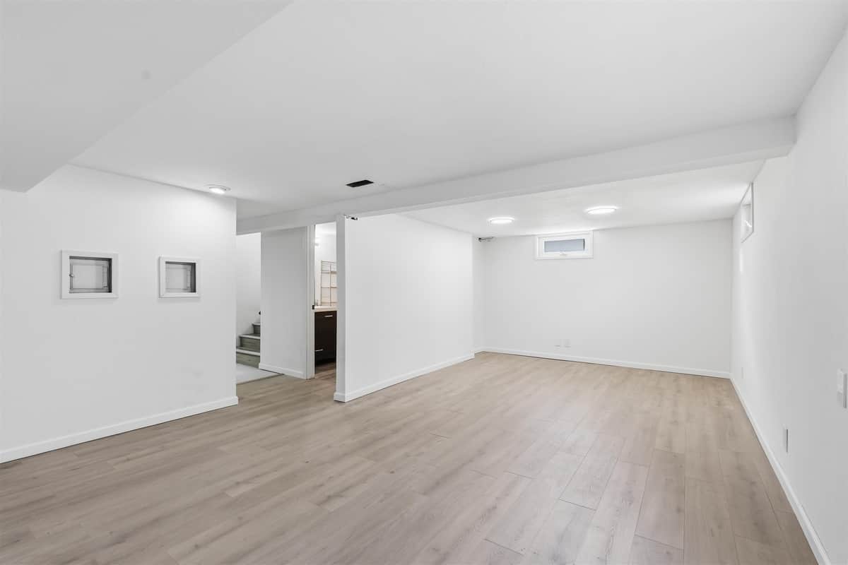 3823 W Princeton Ave thumbnail 26
