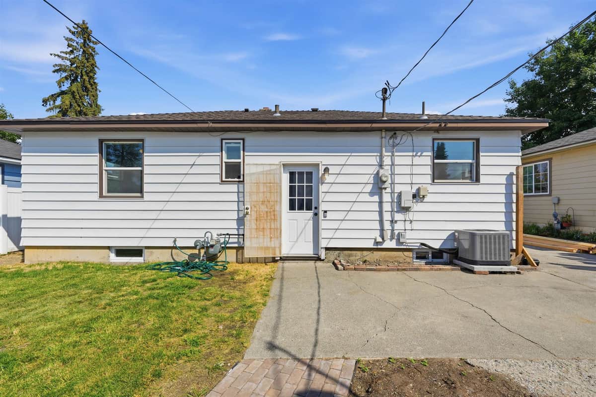 3823 W Princeton Ave thumbnail 29