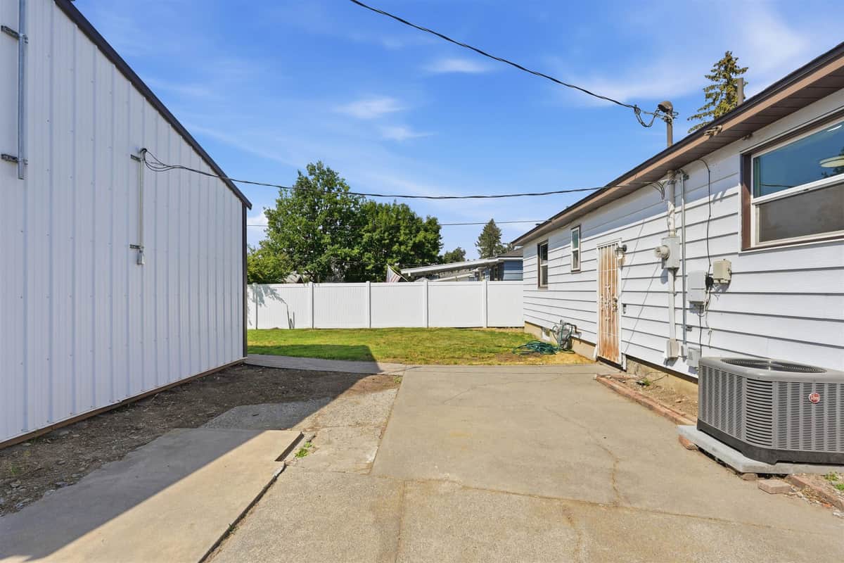 3823 W Princeton Ave thumbnail 30