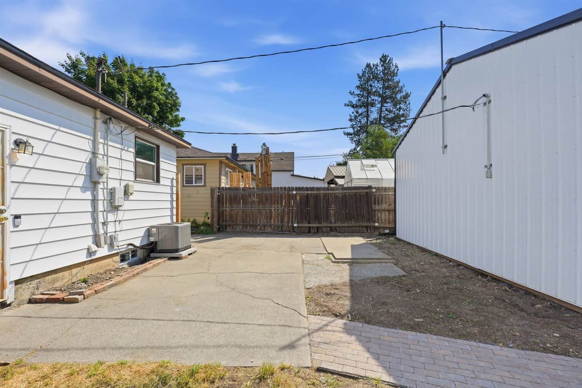 3823 W Princeton Ave thumbnail 31