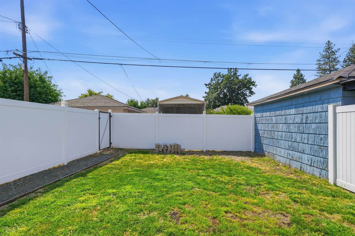 3823 W Princeton Ave thumbnail 34