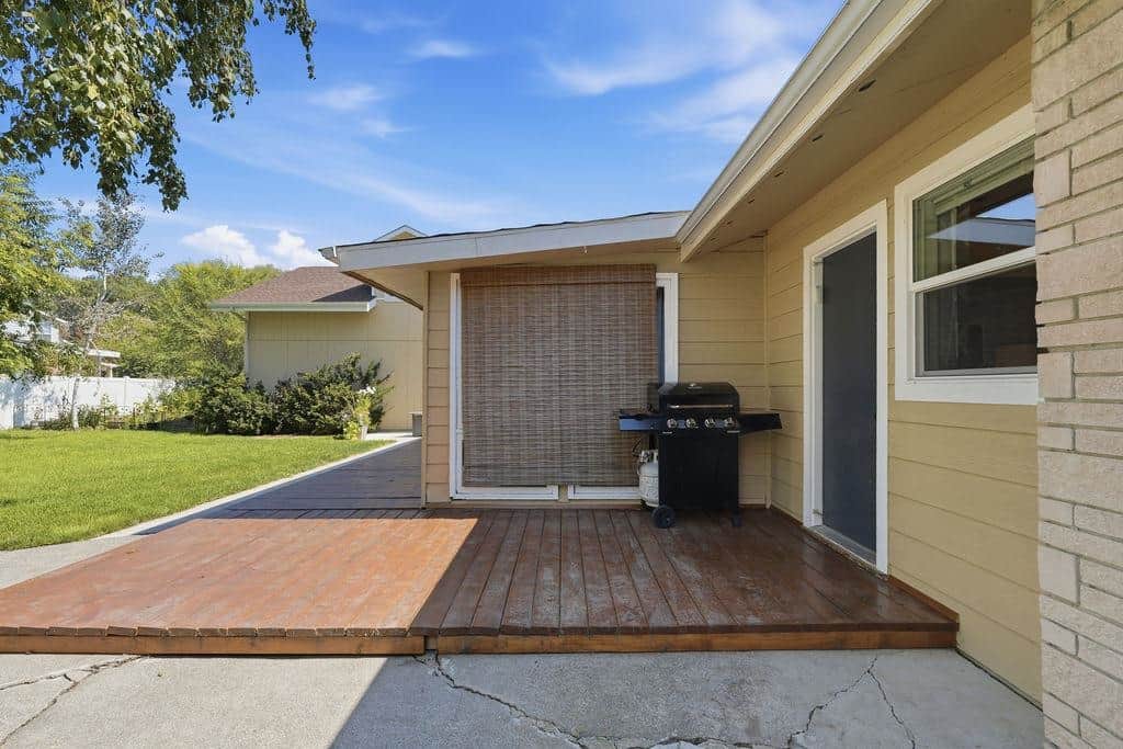 1616 W Strong Rd thumbnail 38