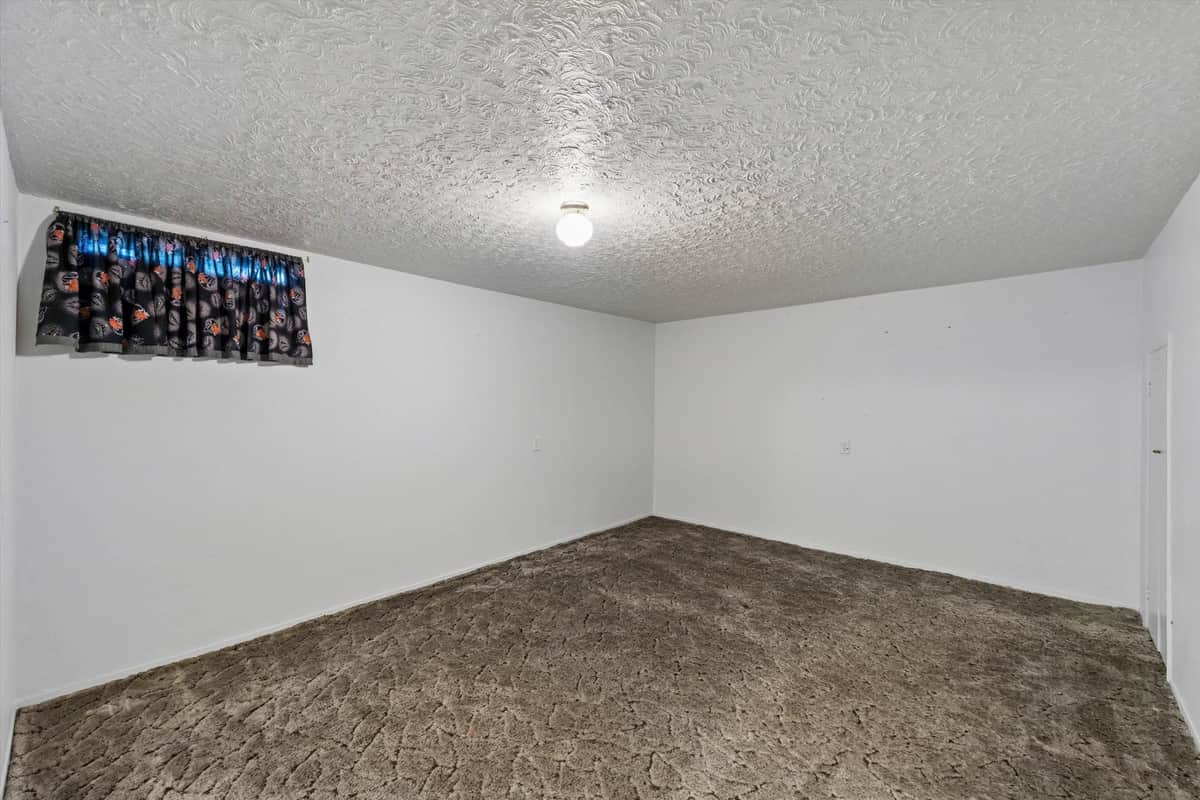 715 S Houk Rd thumbnail 20