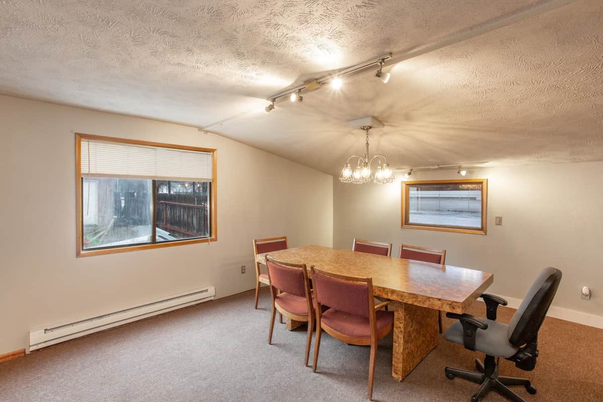 10623 E Montgomery Ave thumbnail 11