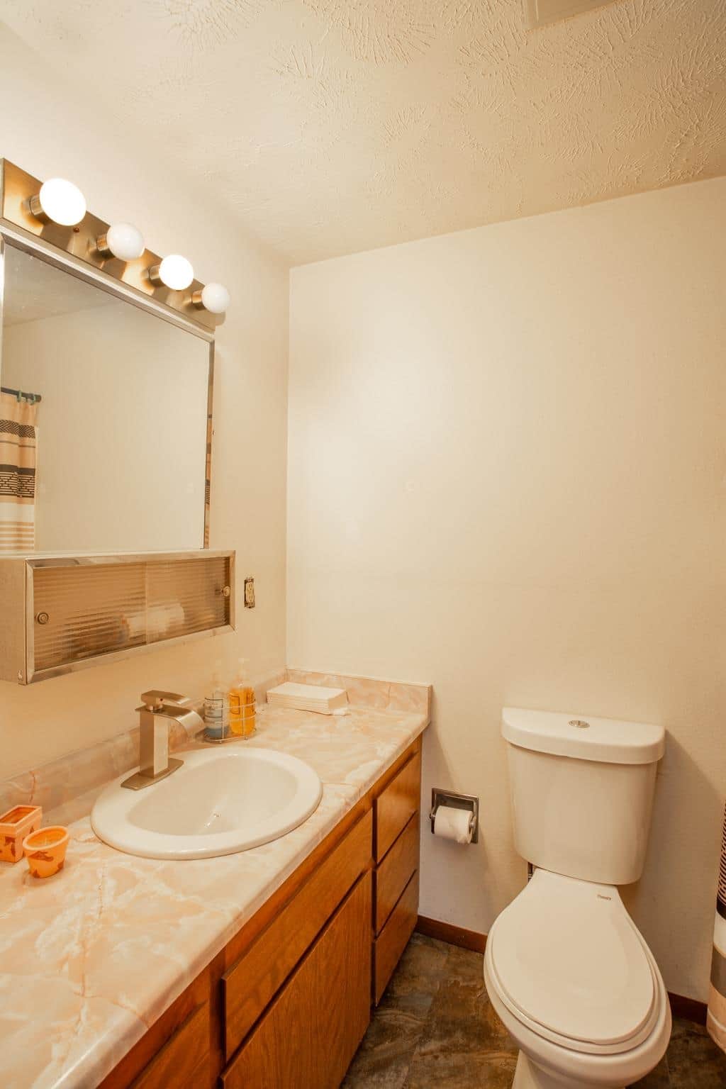 10623 E Montgomery Ave thumbnail 24