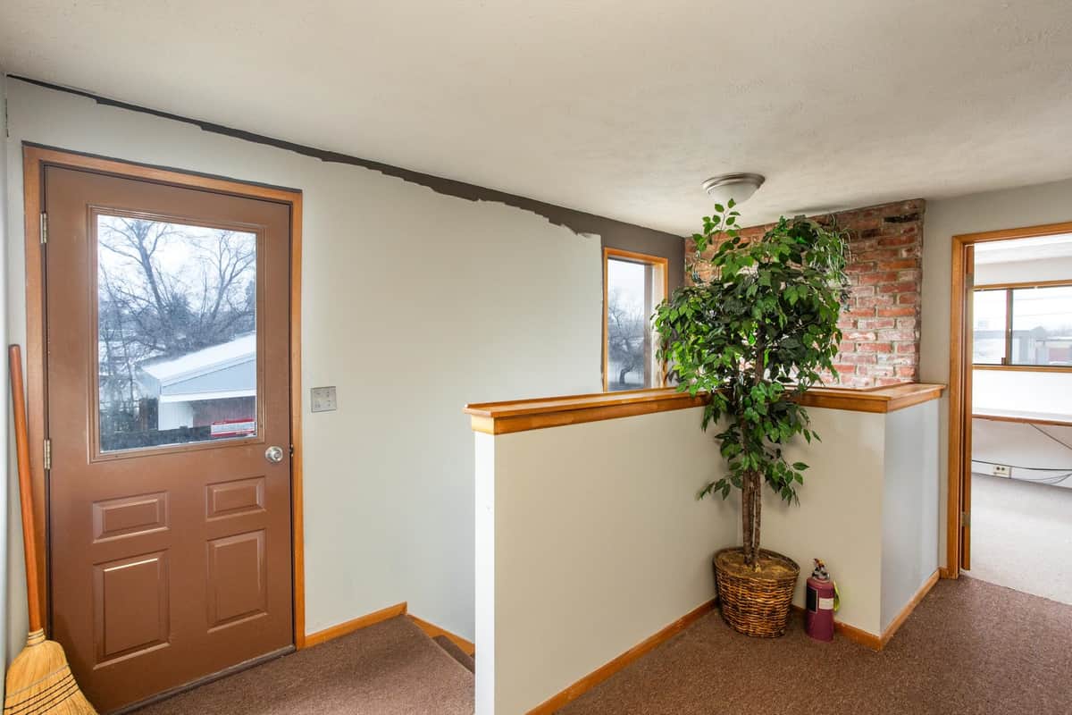 10623 E Montgomery Ave thumbnail 19