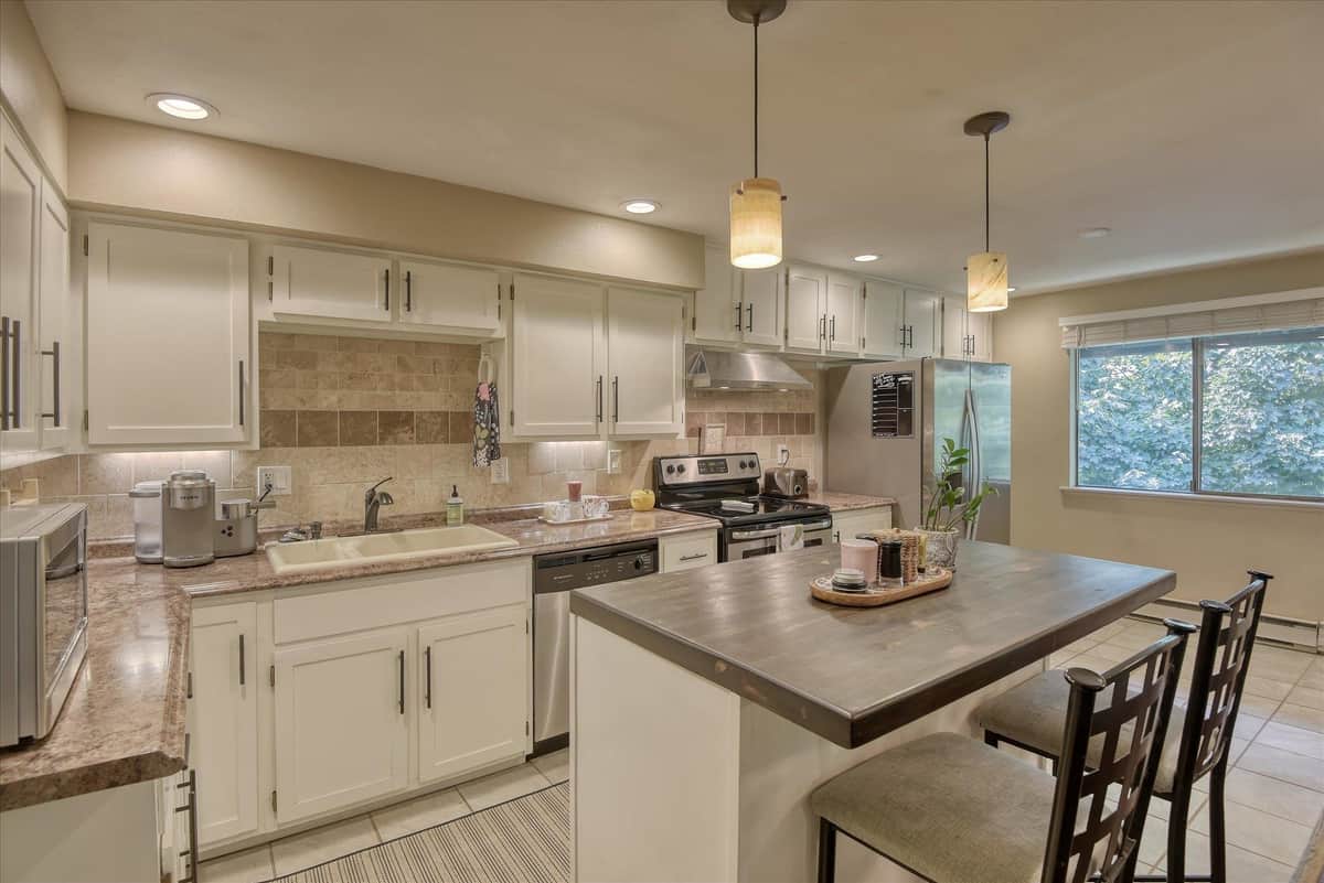 10407 E Main Ave thumbnail 15