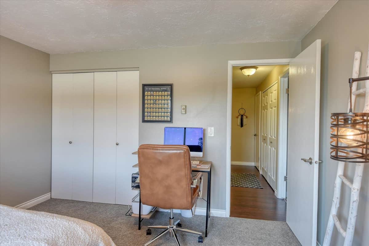 10407 E Main Ave thumbnail 19