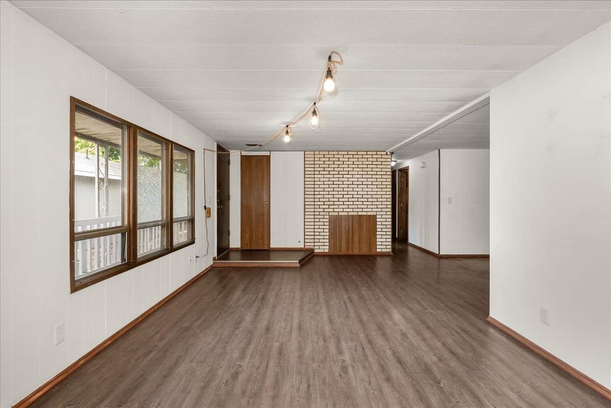 4315 E 8th Ave thumbnail 10