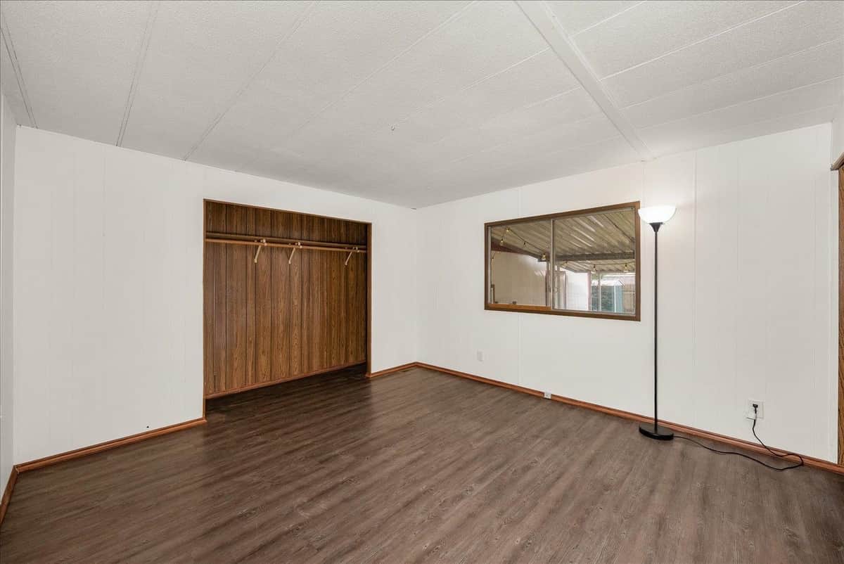 4315 E 8th Ave thumbnail 13