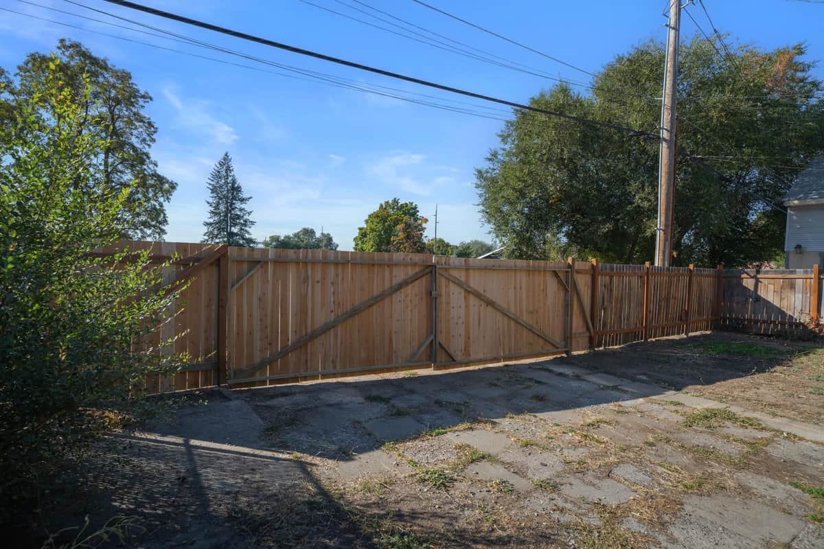 1512 E Dalton Ave thumbnail 37