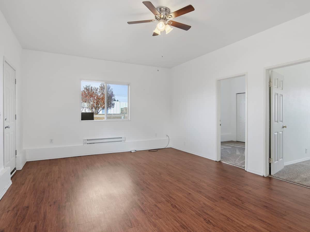 1529 W 1st St thumbnail 14