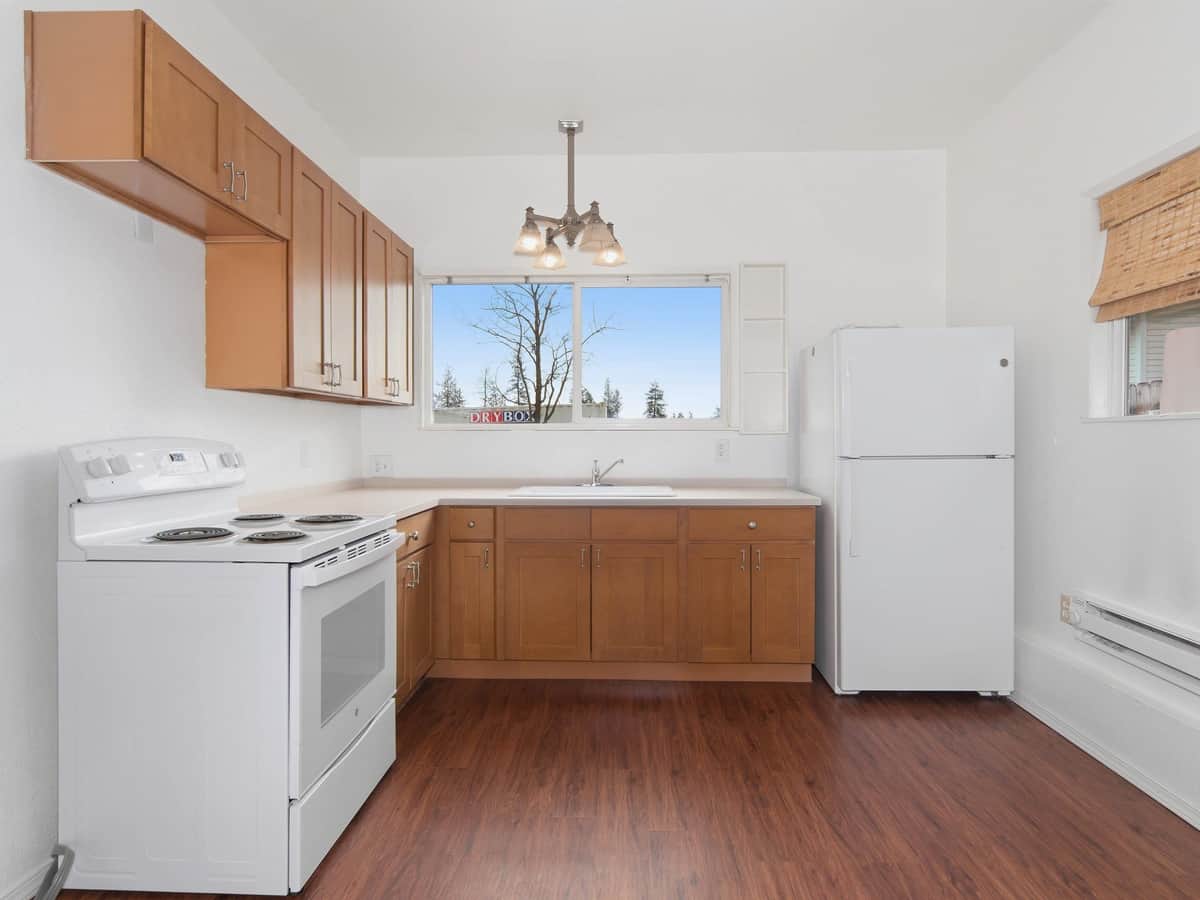 1529 W 1st St thumbnail 15