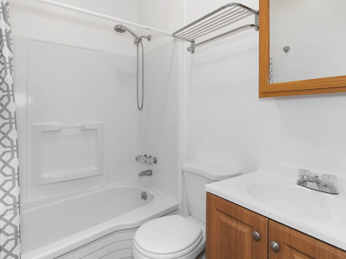 1529 W 1st St thumbnail 24