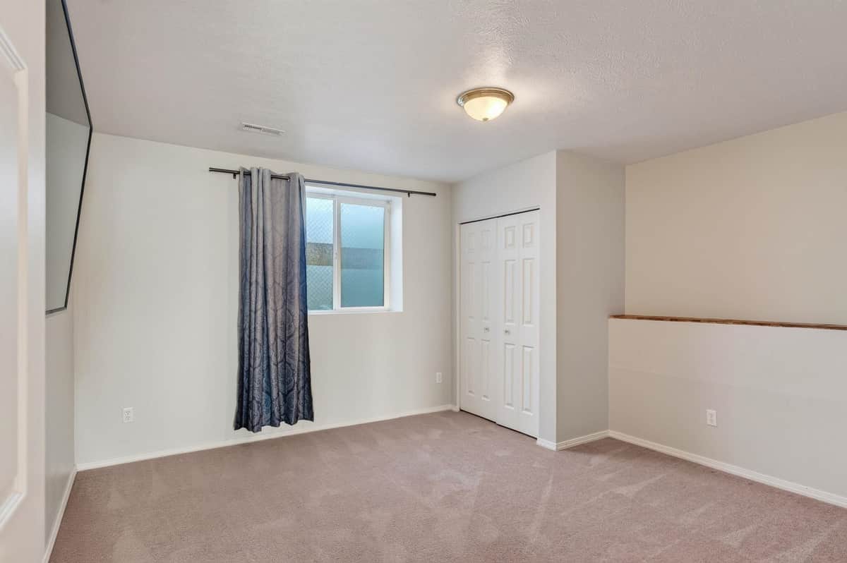 824 S Aspen St thumbnail 27