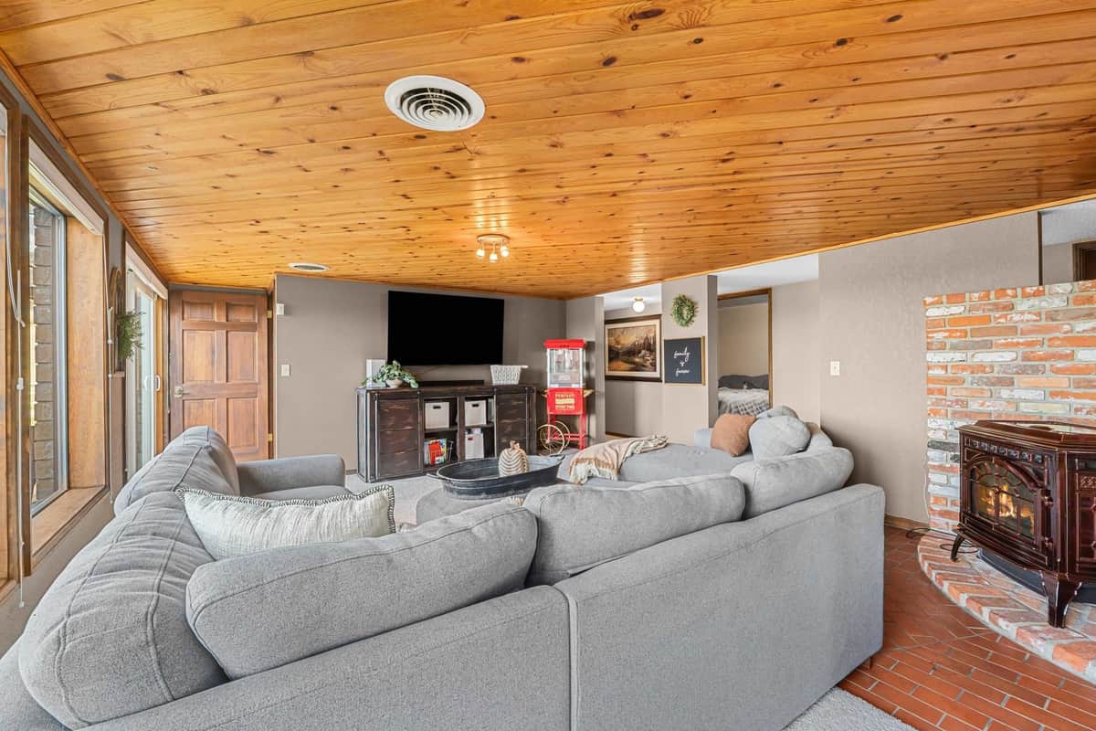 487 A Hotchkiss Rd thumbnail 37