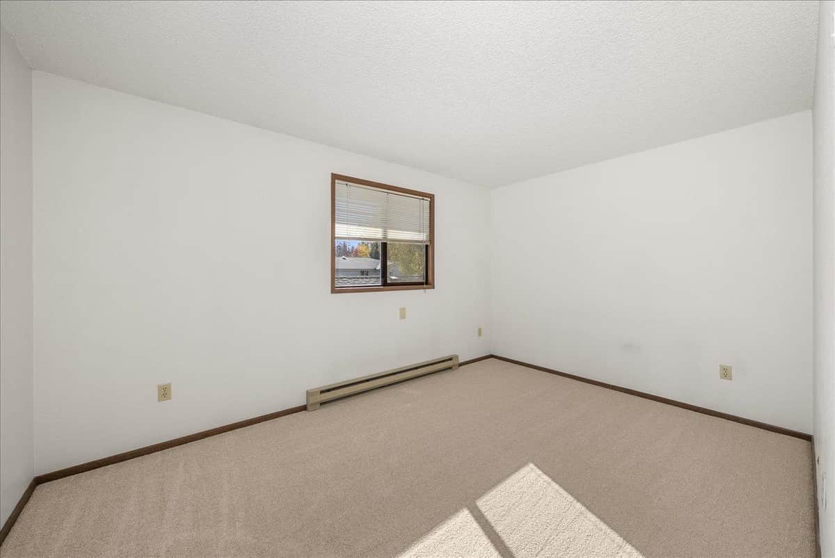 7878 N WILDING Dr thumbnail 19