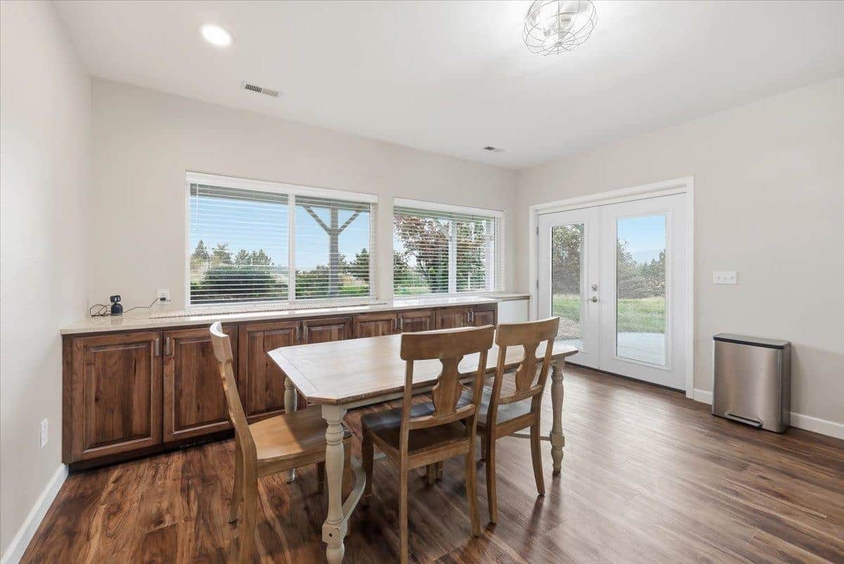 22718 E Dutchmans Ln thumbnail 27